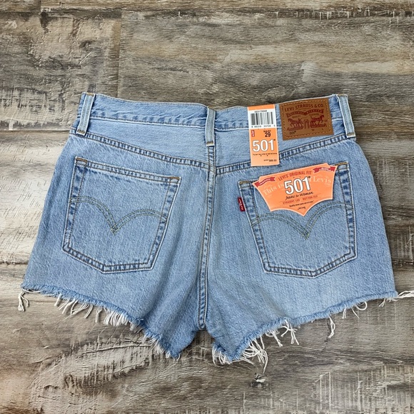 Levi’s | 501 Cutoff Denim Shorts Light Distressed - Picture 3 of 8